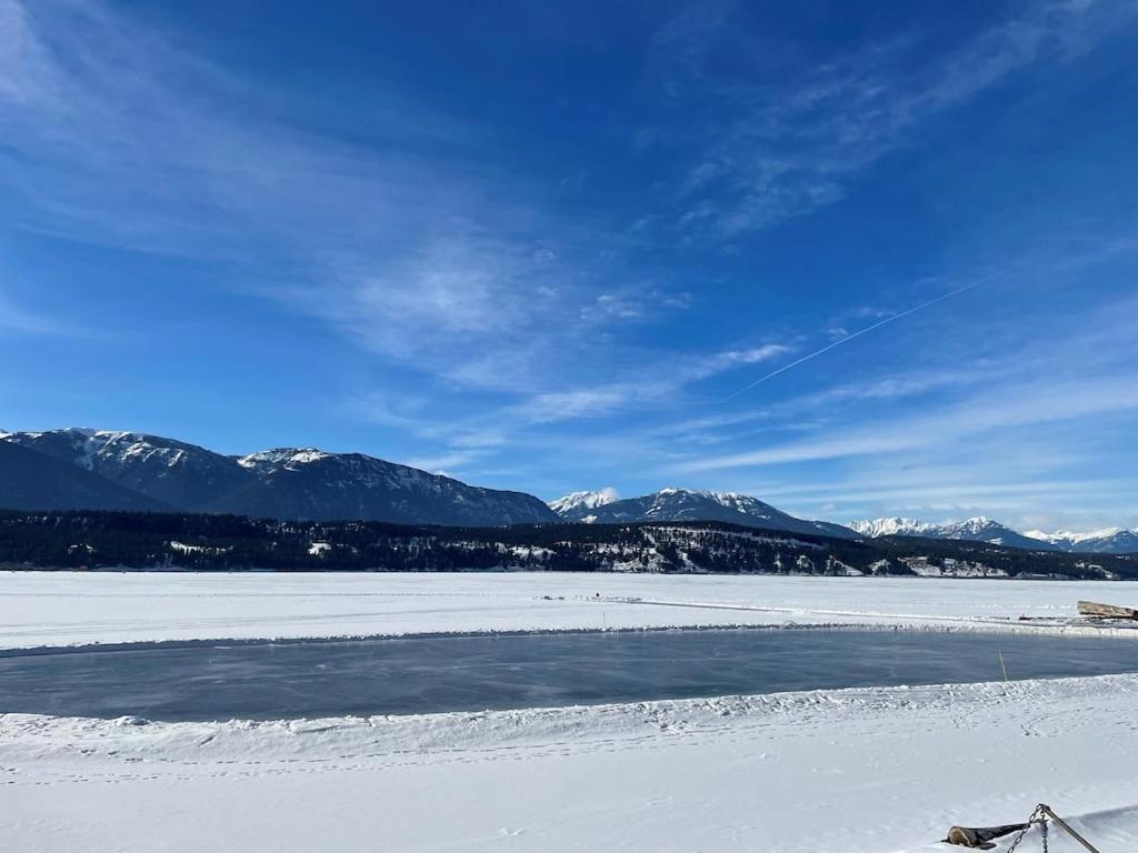 Akiskinook At Windermere Lake - Private Beach Access - New Pool And Hot Tub Now Open! Invermere Exterior photo